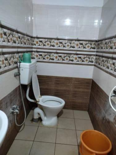 Oyo Flagship 80855 Hotel R Grand Vijayawāda Extérieur photo